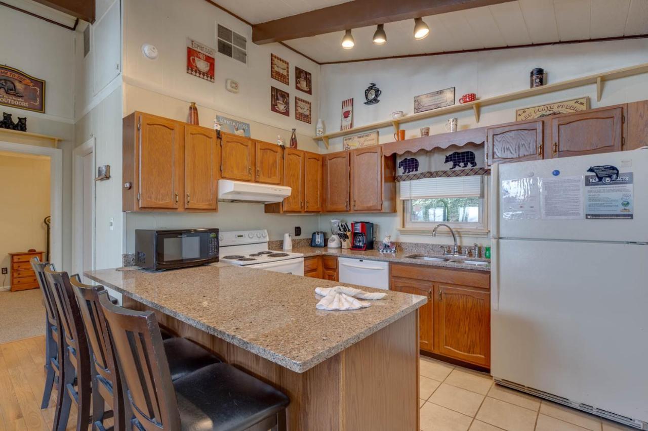 Bear View Chalet, 3 Bedroom, Pool, Pets, Arcades, Wifi, Hot Tub, Sleeps 12 Gatlinburg Eksteriør bilde