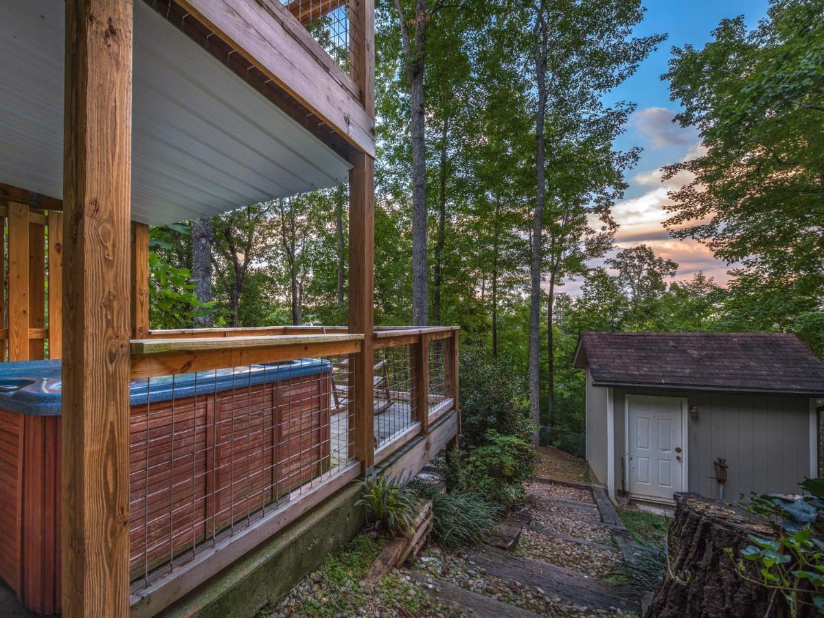 Bear View Chalet, 3 Bedroom, Pool, Pets, Arcades, Wifi, Hot Tub, Sleeps 12 Gatlinburg Eksteriør bilde