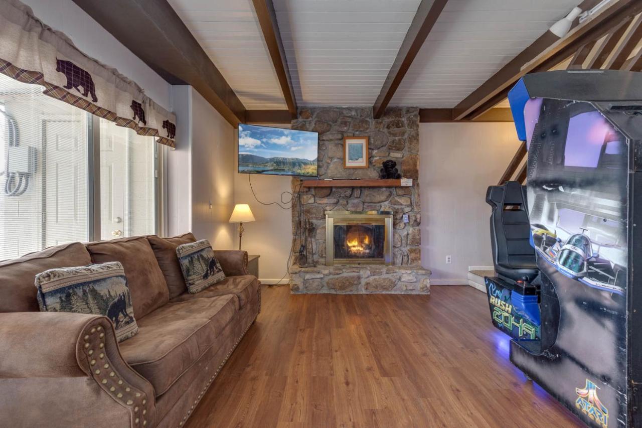 Bear View Chalet, 3 Bedroom, Pool, Pets, Arcades, Wifi, Hot Tub, Sleeps 12 Gatlinburg Eksteriør bilde
