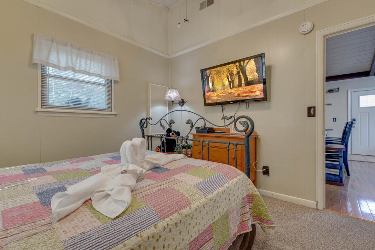 Bear View Chalet, 3 Bedroom, Pool, Pets, Arcades, Wifi, Hot Tub, Sleeps 12 Gatlinburg Eksteriør bilde