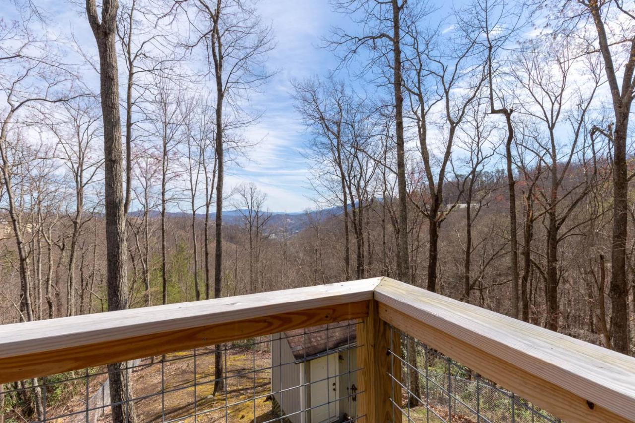 Bear View Chalet, 3 Bedroom, Pool, Pets, Arcades, Wifi, Hot Tub, Sleeps 12 Gatlinburg Eksteriør bilde